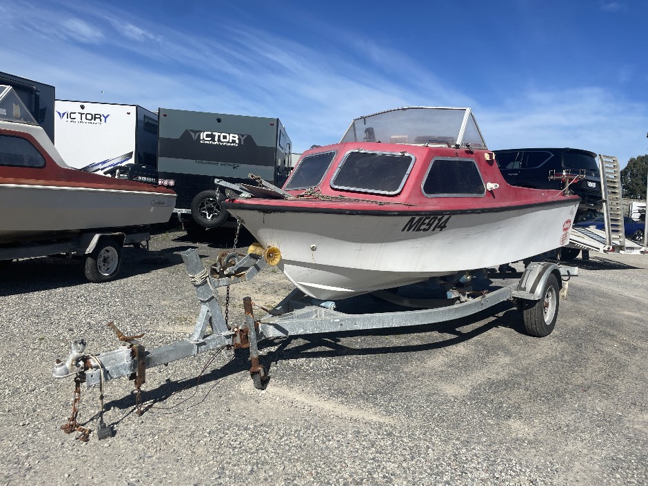 Sportscraft V15 Boat