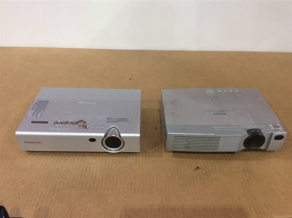Panasonic PT-LB20NTEA & Hitachi CP-S225WAT LCD Projectors