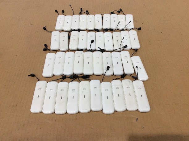 ZTE MF833V LTE USB Modem (Lot of 40)