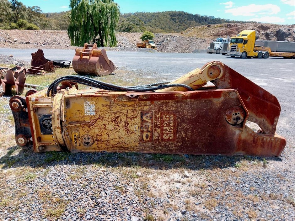 <p>2017 OSA SH35 Rotating Demolition Shears</p>