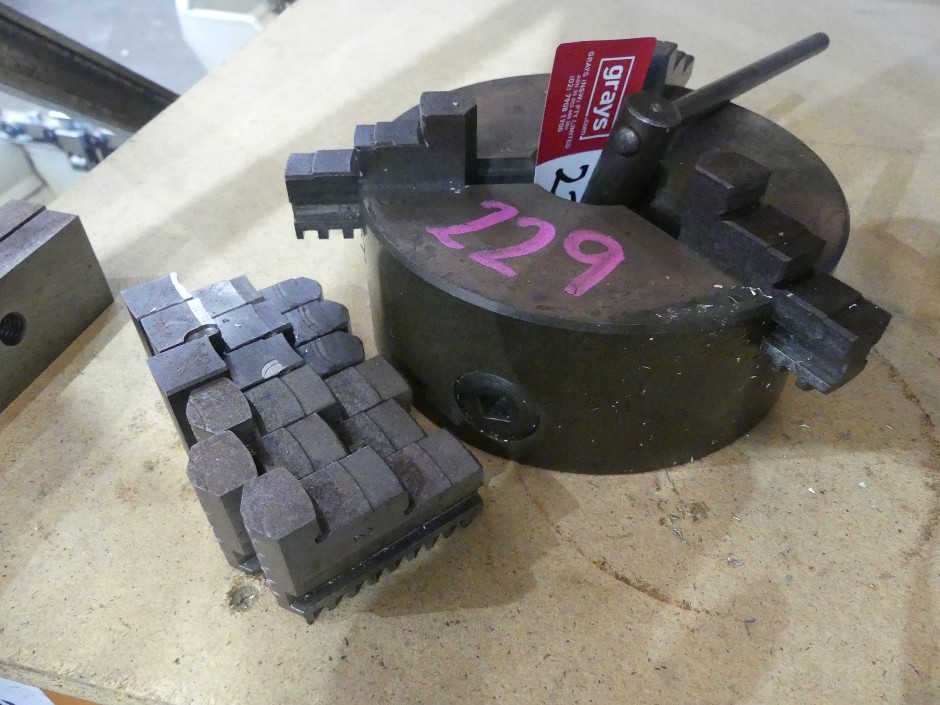 <p>Belco 3 Jaw Lathe Chuck</p>