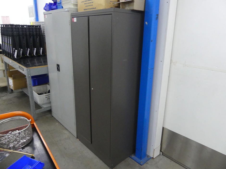 <p>2 Door Metal Cabinet</p>