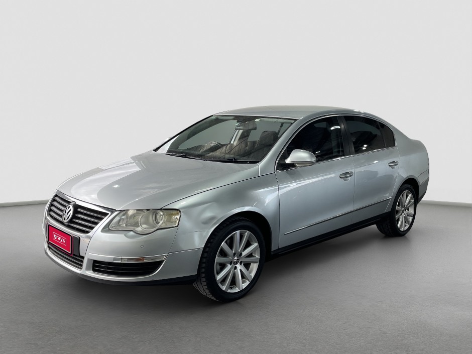 2010 Volkswagen Passat Auto Petrol Sedan