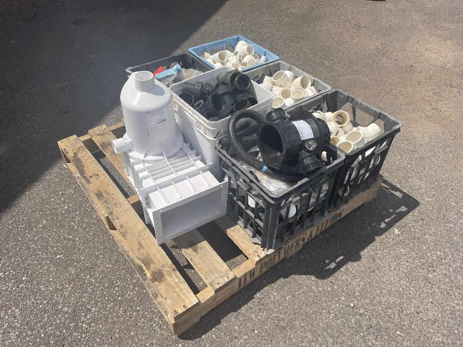 <p>PVC Plumbing Fittings – Assorted Bulk Lot</p>