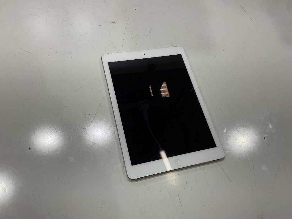 APPLE IPAD AIR A1475