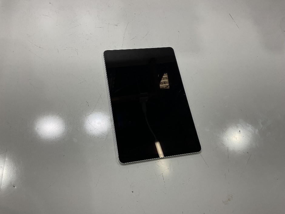 <p>SAMSUNG GALAXY TAB S7 SM-T875</p>