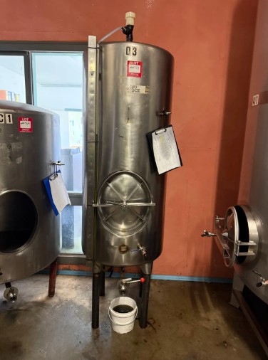 <p>600 Litre Stainless Steel Storage Tank</p>
