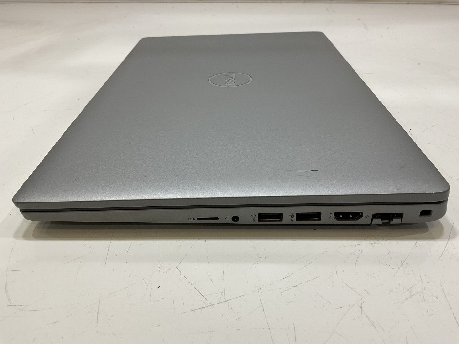 <p>DELL LATITUDE 5530</p>
