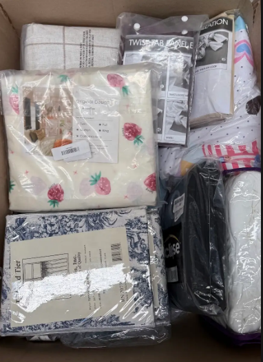 Assorted Box of Bedding, Linen, Curtains etc. NB: May be missing accessorie