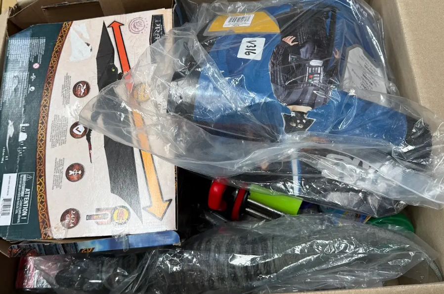 Assorted Box of Childrens Toys/Costumes. NB: Items may not be in original p