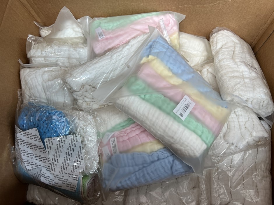 14 x Assorted Wash Cloths. NB: Photo as is. Some Not in Original Packaging,