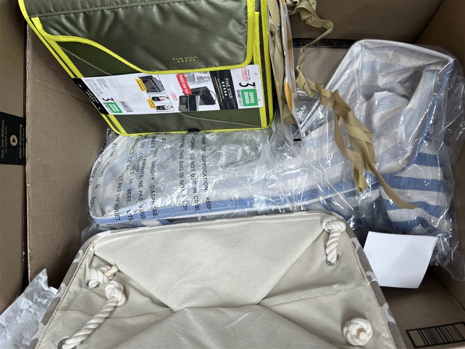 4 x Assorted Outdoor Products. NB: Photo as is. Some Not in Original Packag