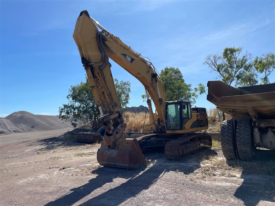 <p>2005 Caterpillar 345CL Hydraulic Excavator</p>
