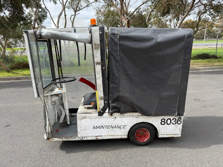 <p>Taylor Dunn 1433C Electric Cart</p>