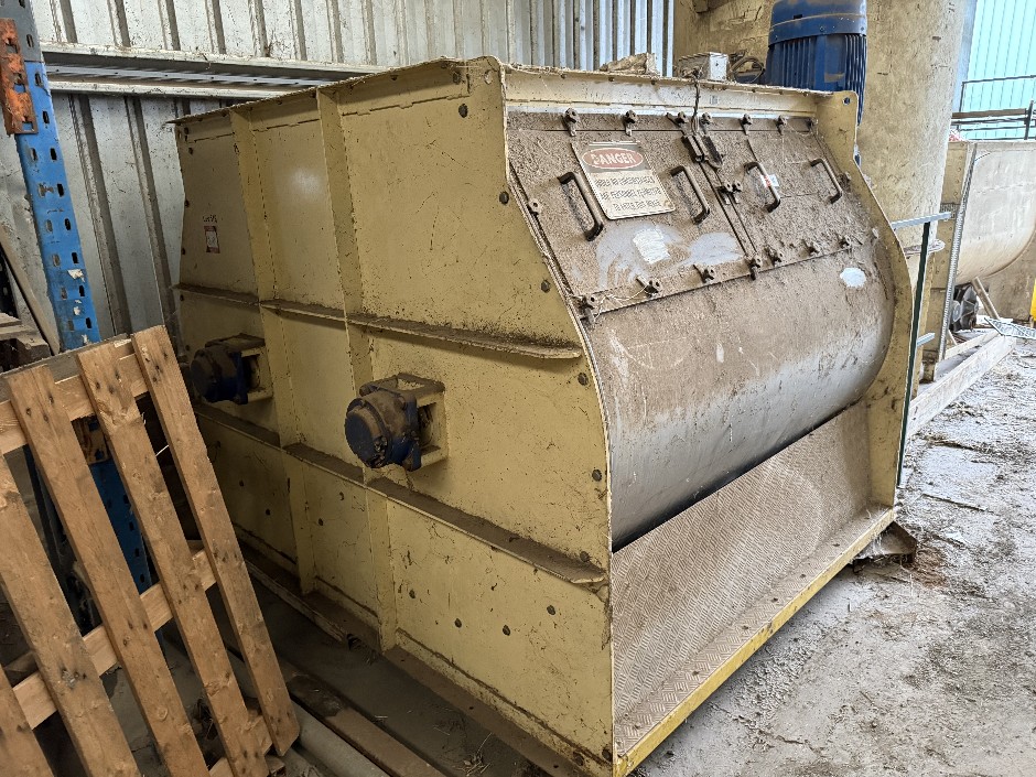 Heavy Duty Metal Industrial Mixer
