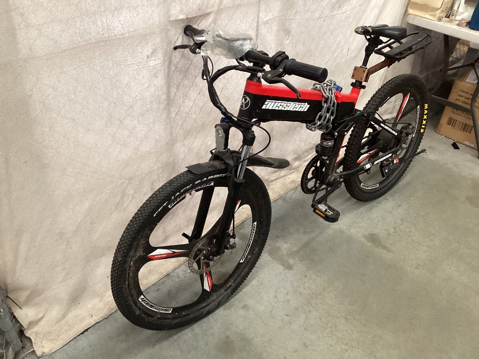Black/Red AUSSTECH Foldable Electric Bike