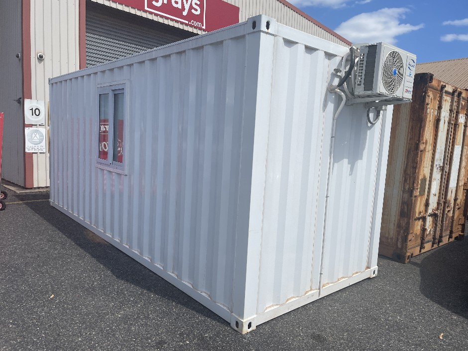 Portable Container-Style Building(Kitchenette and Bathroom)