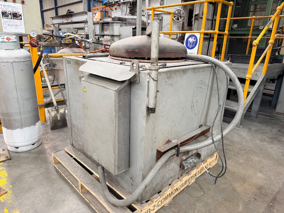 <p>Furnace Engineering T80/11 Industrial Chamber Furnace</p>