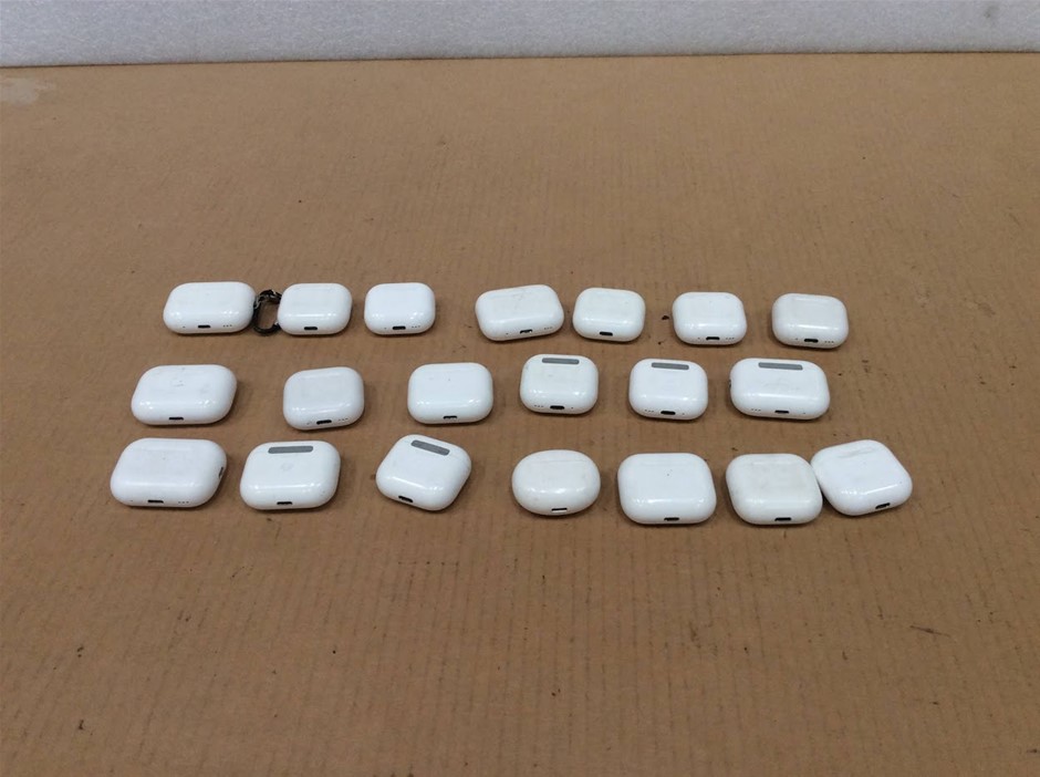 Apple AirPods Charging Cases (Mixed Models) - (Lot of 20)