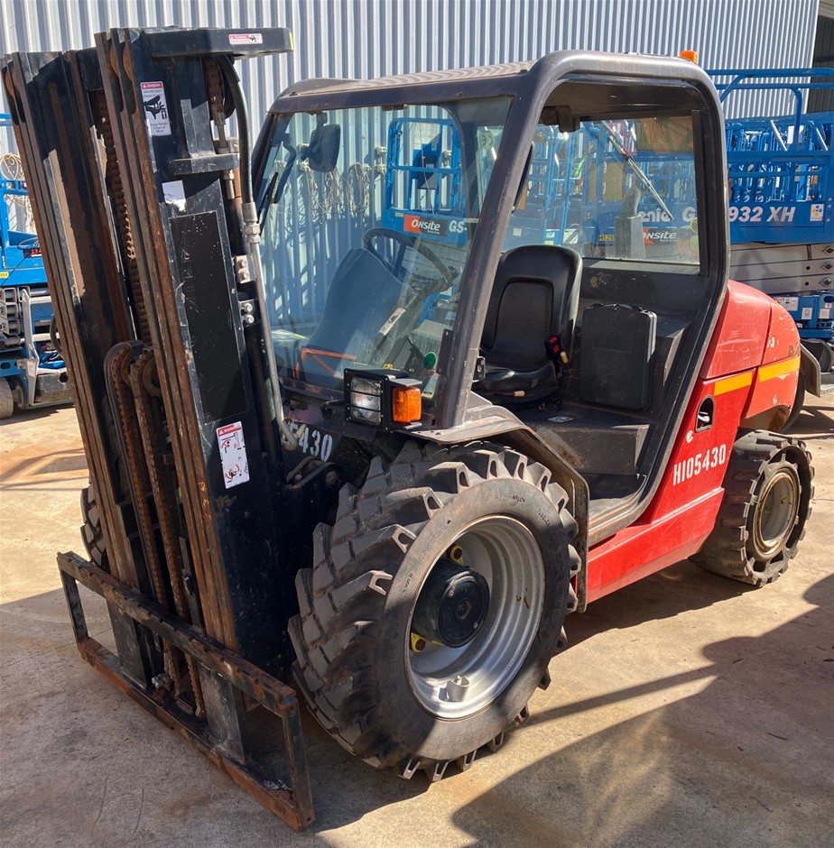 MANITOU MH25-4 Forklift - 2.5t - 3.7m - Diesel - Rough Terrain - Wingfield