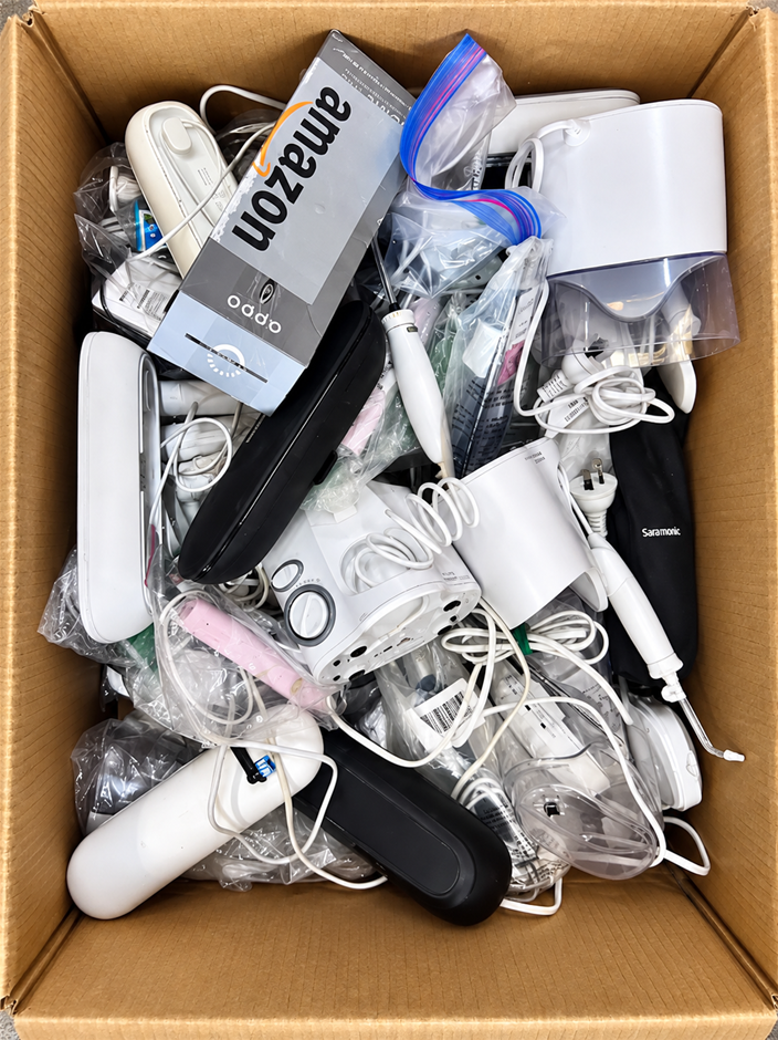 Assorted Faulty Electric Toothbrush + Water Flosser <b>Important Notice:</b