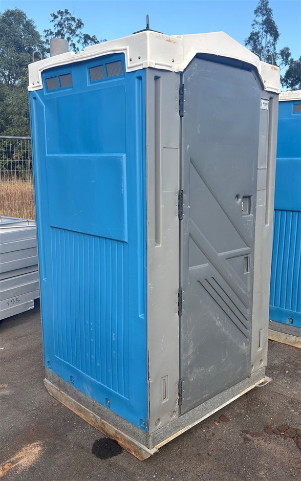 Portable Toilet - Fresh Water Flush - Forest Lake