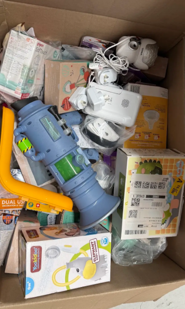 Assorted Box of Baby Items. NB: Items may not be in original packaging and