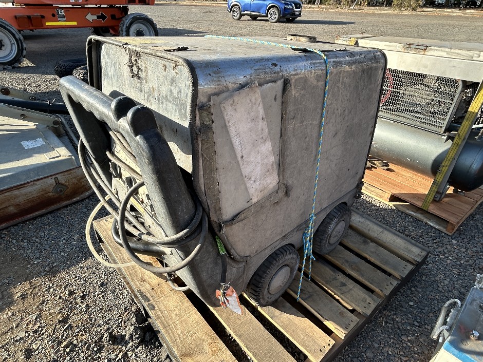 <p>Aussie High Pressure Pump</p>