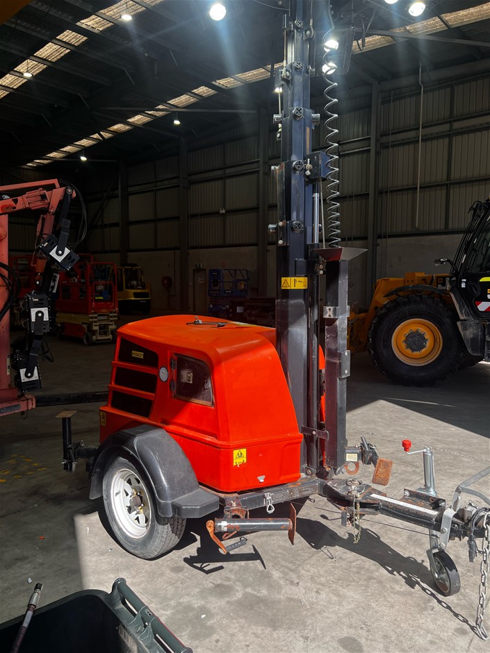 JLG Metro-LED Lighting Tower - 1,200w - LED DC - Glendenning