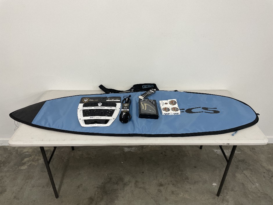 6’3” FCS Surfboard Bag and Accessories