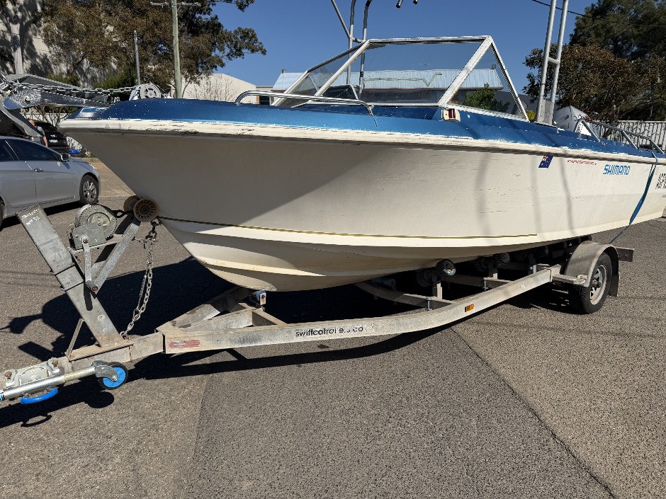 <p>Seafarer Open Runabout Boat</p>