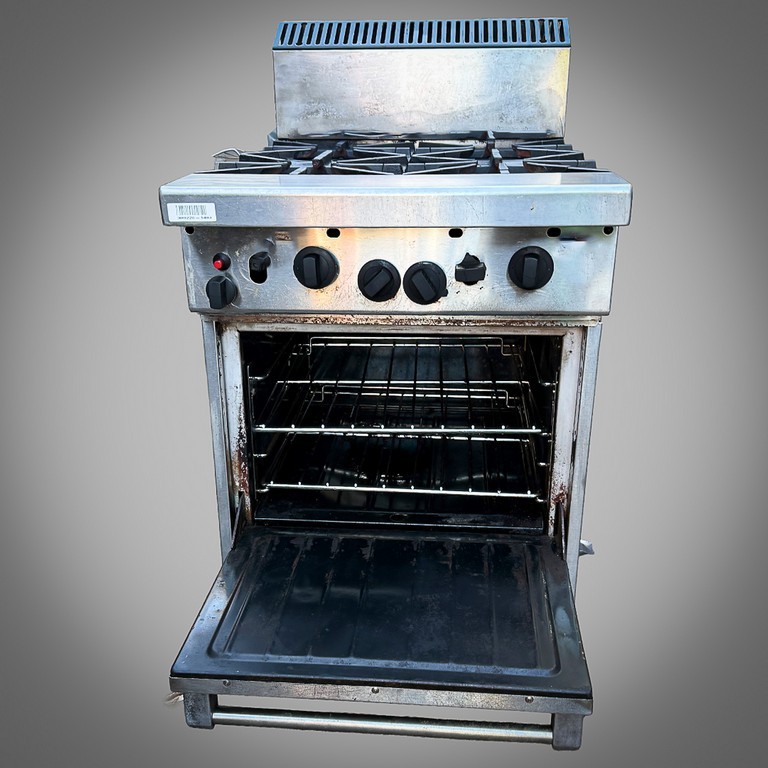 <p>Garland 4 Burner Gas Stove with Oven</p>