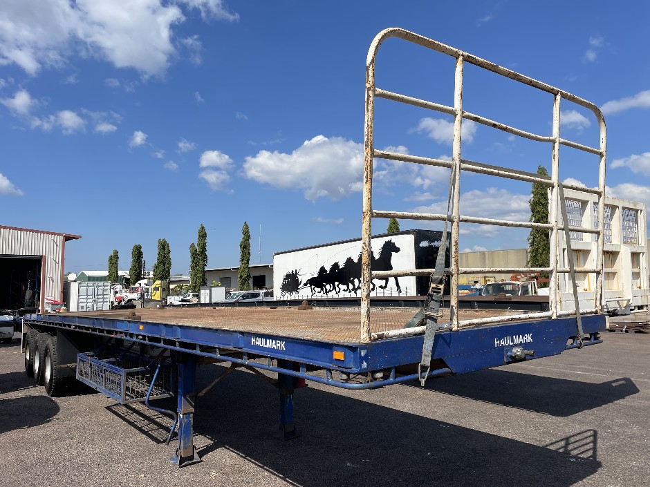 1988 Haulmark Tri-Axle Flat Top Trailer 35t