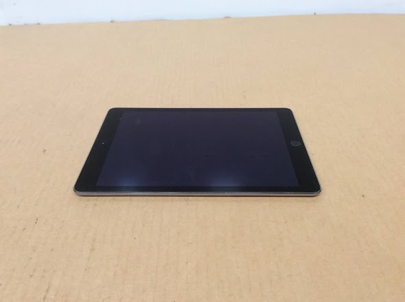 APPLE IPAD AIR 2 (A1566) Tablet 16GB