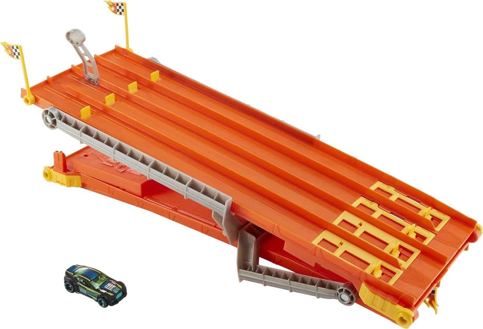HOT WHEELS 4-Lane Elimination Race Track Set. NB: Slightly damaged box & mi