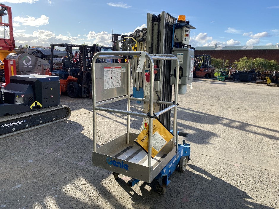 <p>2016 Genie AWP30ACAUZ Electric Manlift</p>