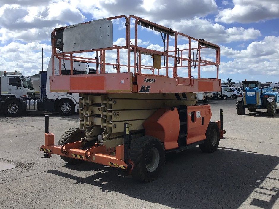 <p>JLG 4394RT Diesel Scissorlift</p>