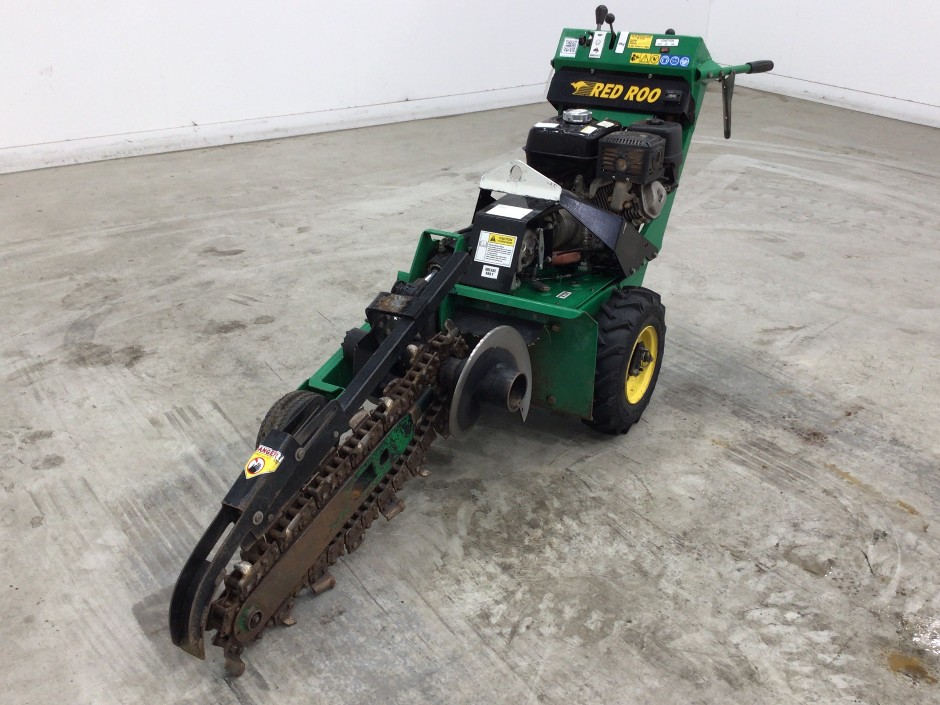 Red Roo Trencher