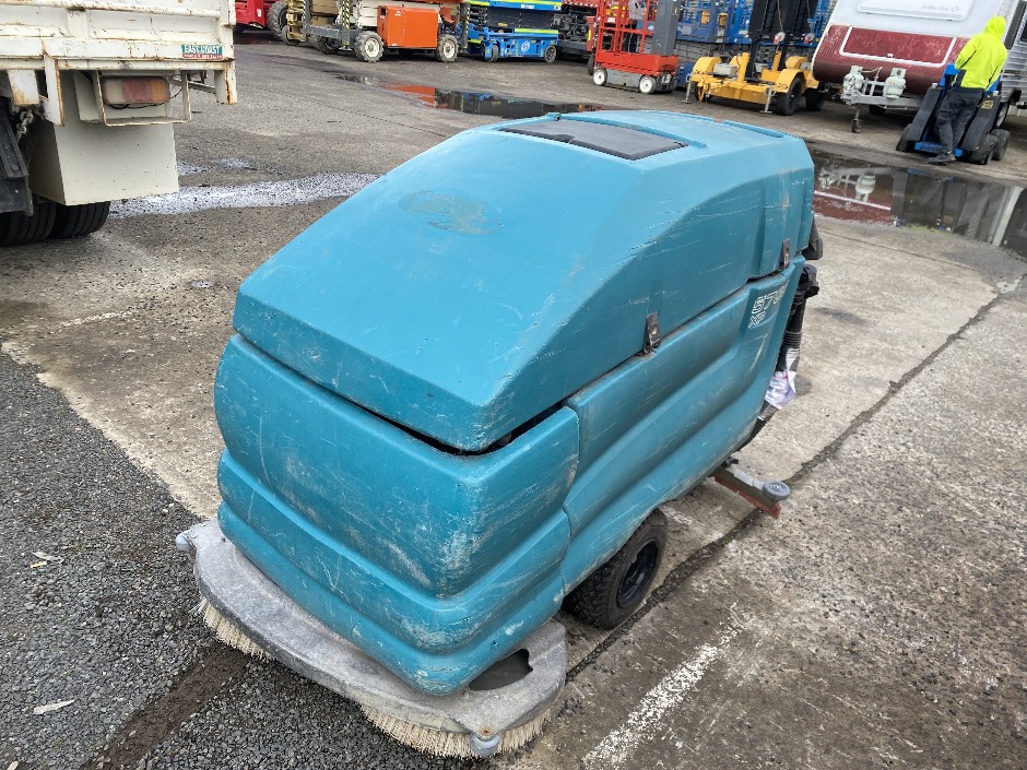 Tennant 5700 XP Scrubber