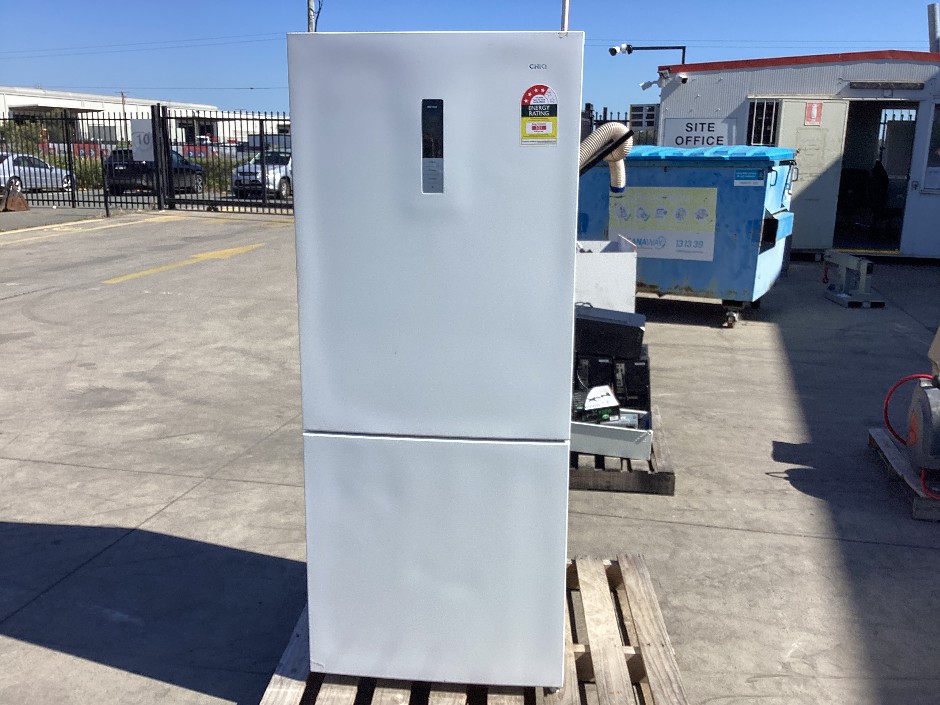 <p>CHIQ Fridge Freezer</p>
