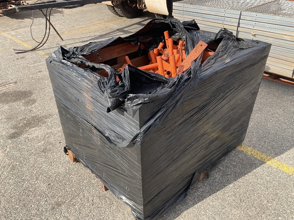 Crate of Fence Feet