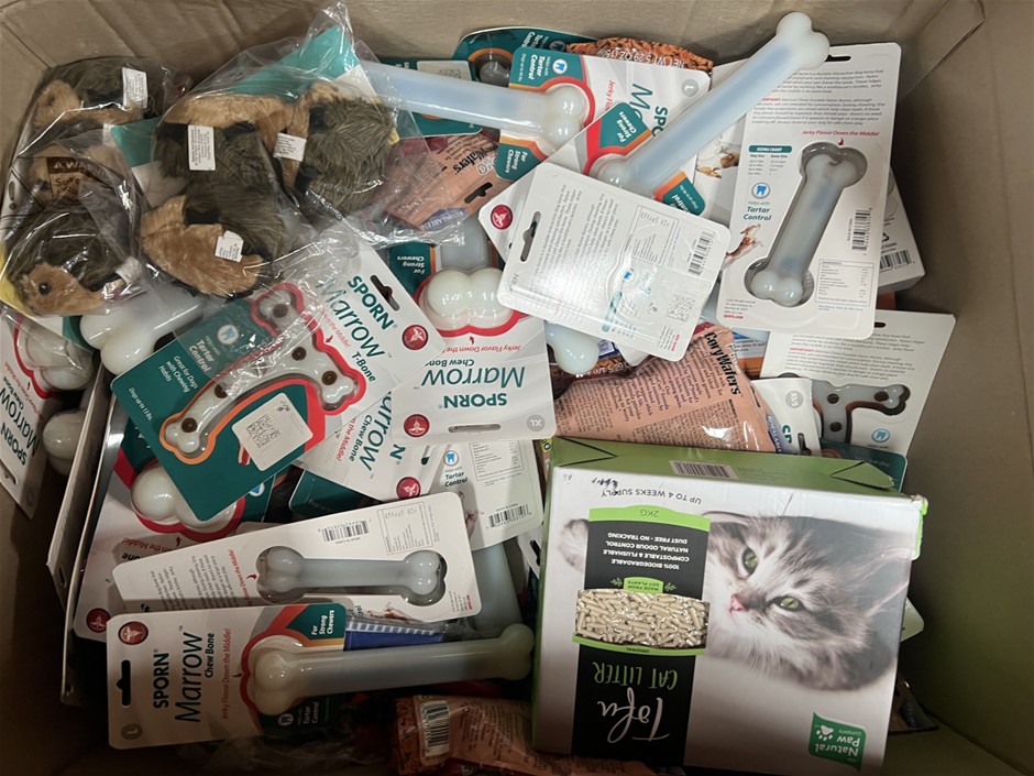 25 x Assorted Pet Products. NB: Photo as is. Some Not in Original Packaging