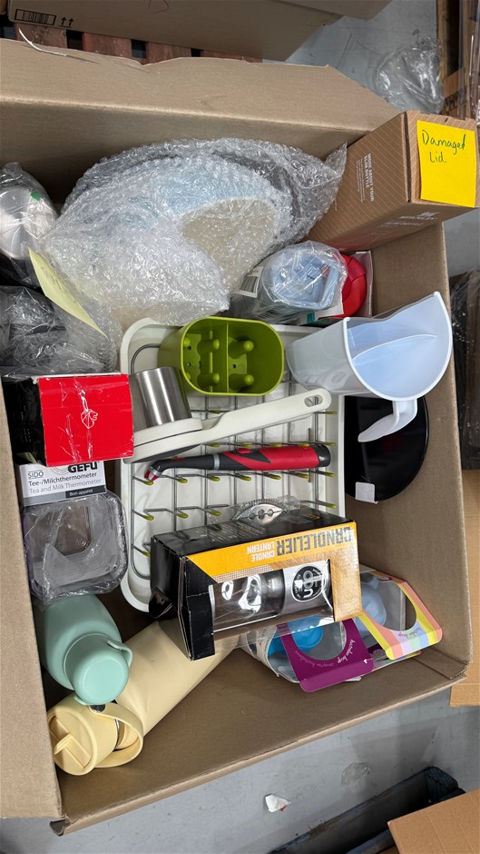 Assorted Homeware Items. NB: Items may not be in original packaging and may