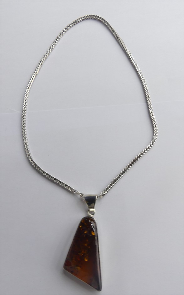 Polished Cognac Colored Amber Pendant Set