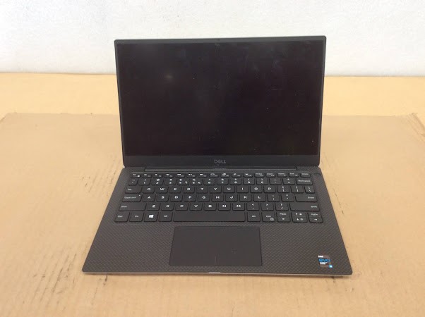 DELL XPS P82G Laptop I5-10XGEN No RAM&HDD