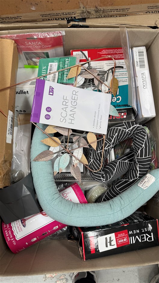 Assorted Box of Homeware Items incl: Scarf hanger, Restroom Door Covers and