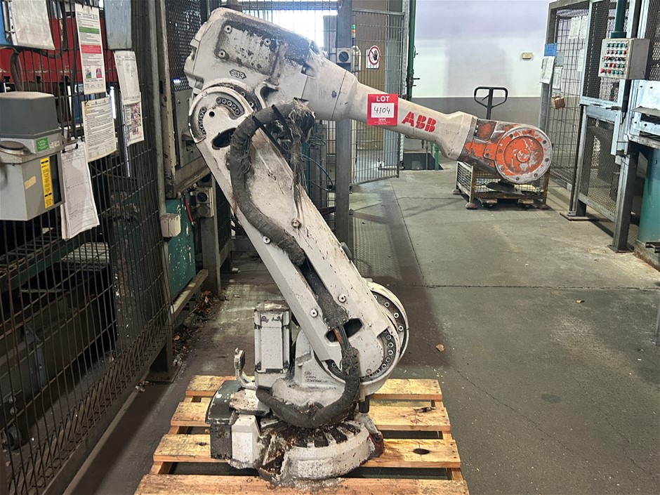 2010 ABB Robot