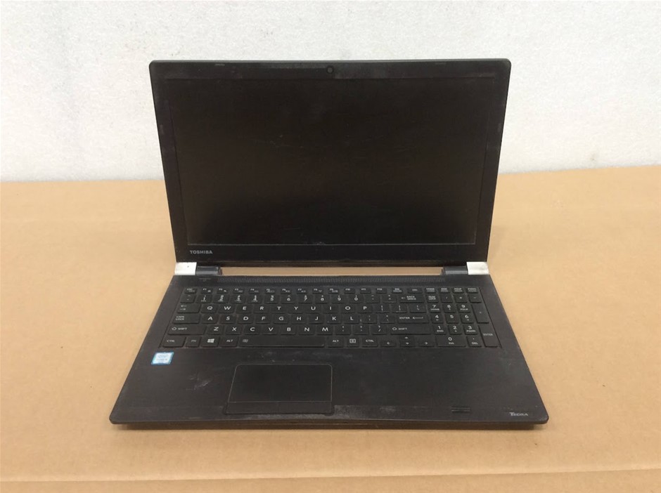TOSHIBA TECAR-A50-C Laptop I5-8GEN 8GBRAM 500GB Black