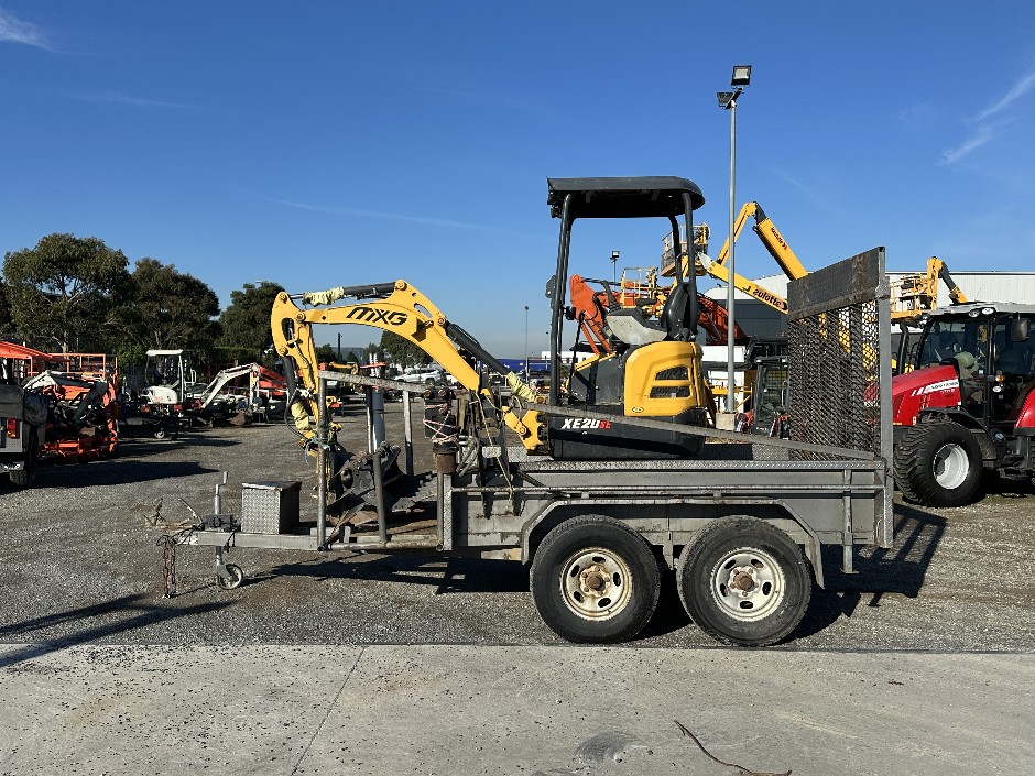 2023 MXG XE20SE Rubber Tracked Excavator with Trailer
