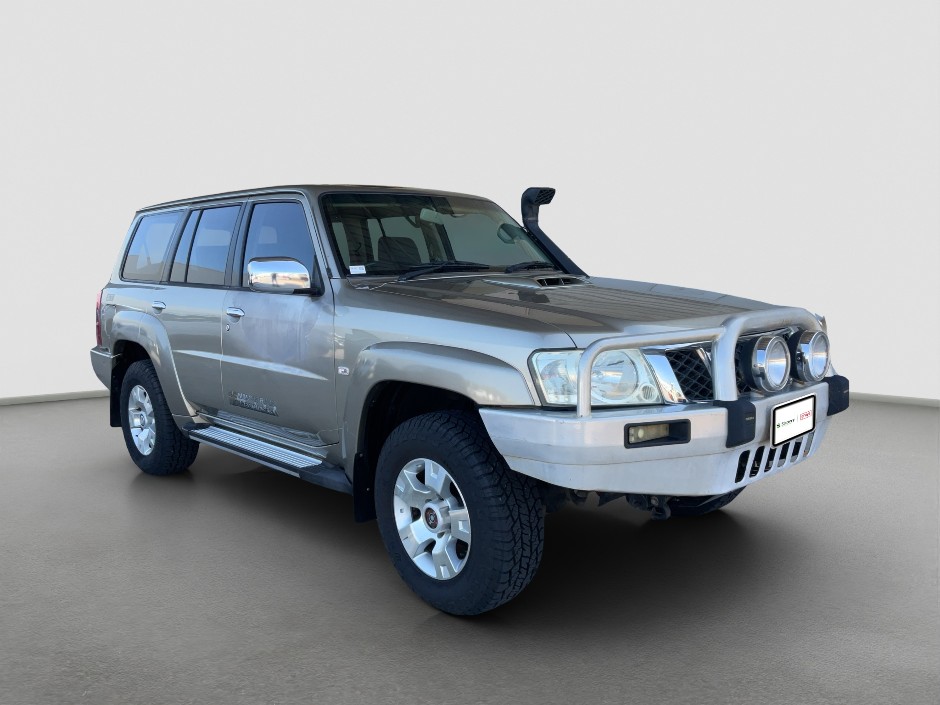 2010 Nissan Patrol ST Diesel